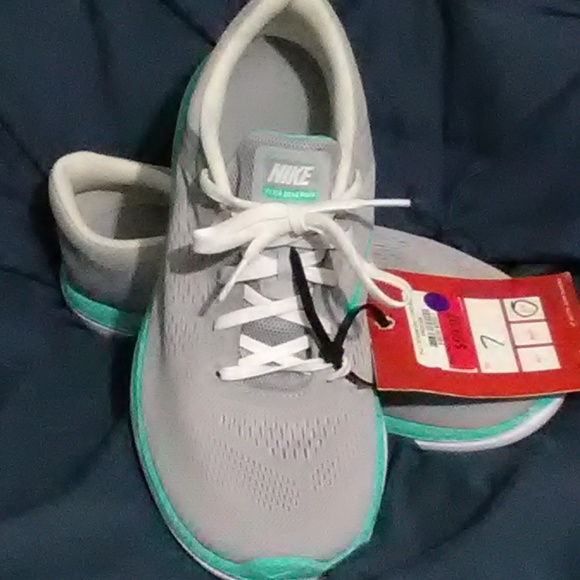 Nike Shoes - Grey & Teal Nike Sports Shoe -  Flex 2016 Run